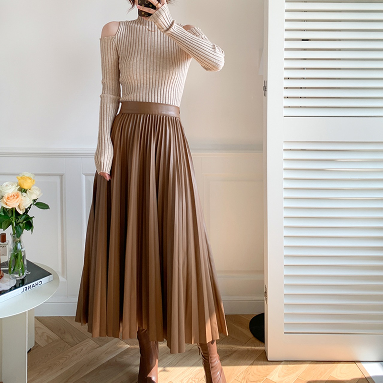 Aラインレザープリーツスカート W01005