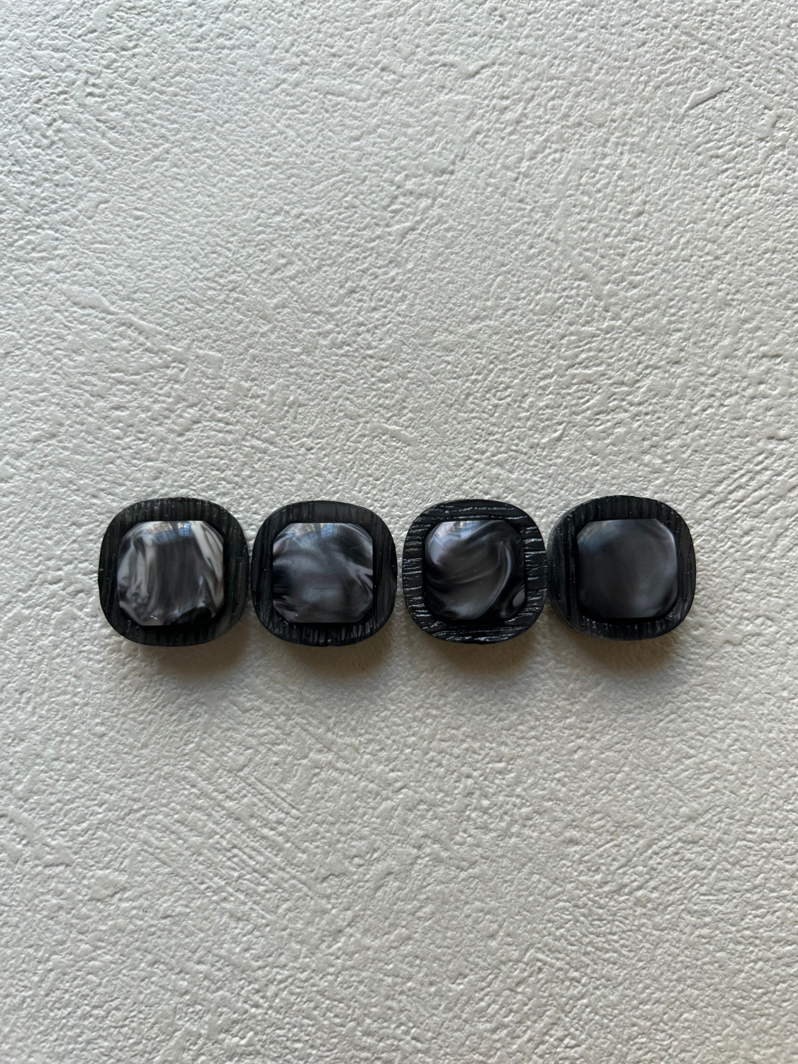 Japanese Vintage ヴィンテージボタン スクウェア カボション ダークグレー 18mm レトロボタン アクセサリーパーツ 装飾材 カルトナージュ