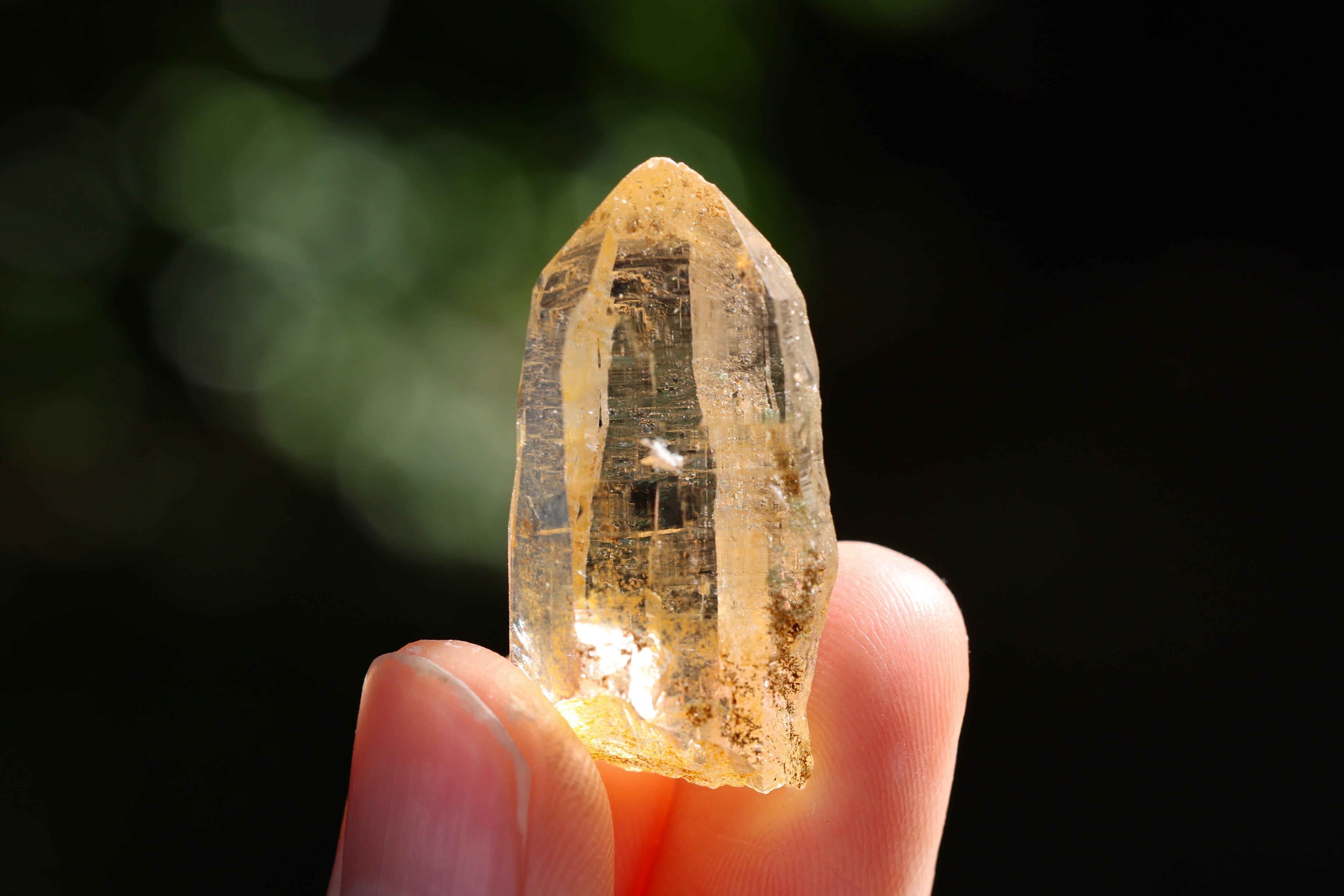ネーパル・ガネーシュ・ヒマール水晶×あなただけのチャクラ診断付 ヒマラヤ水晶 ガネーシュヒマール産 | 石垣島の夜光貝アクセサリーと