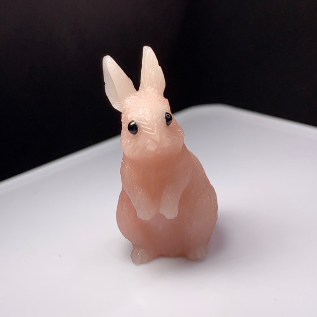 2.ピンクオパールうさぎ・インテリア