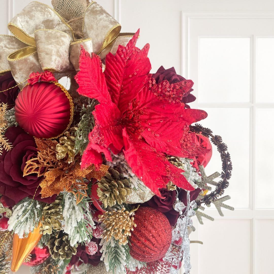 クリスマスレッドローズリース／ボルドー×ゴールドリの高級デザイン