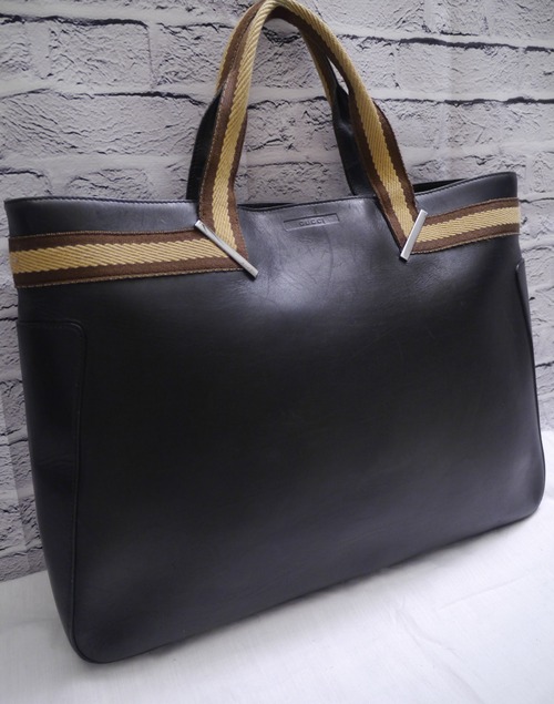 18万◆GUCCI グッチ A4対応 ビジネス可 男女可 大容量 レザー トート ハンド バッグ 黒◆ ハンドルがさりげなく主張する万能トートモデル♪