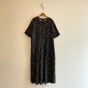 C-71208　R/L Dot Print Tuck Dress