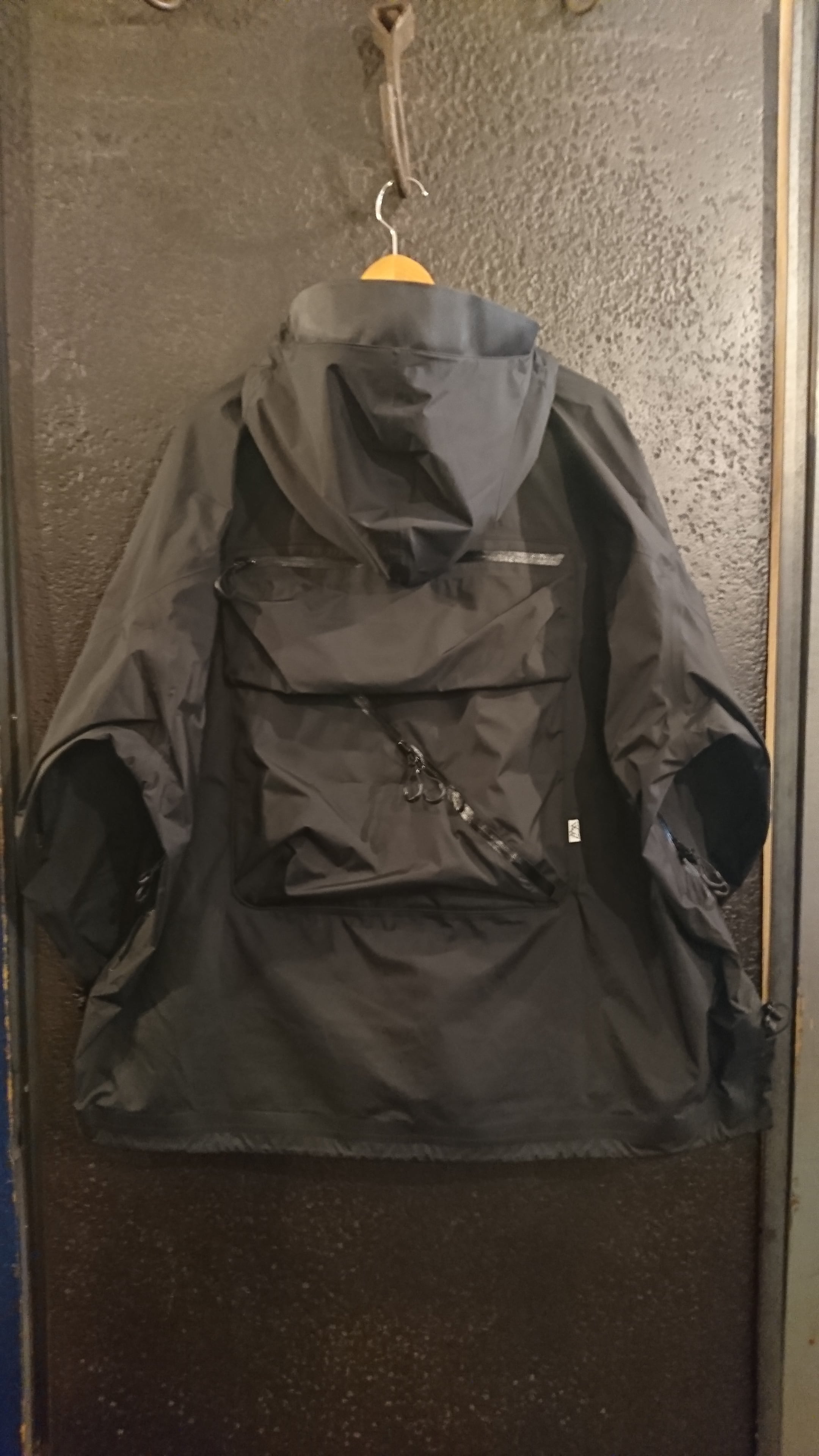 COMFY CMF OUTDOOR GARMENT 