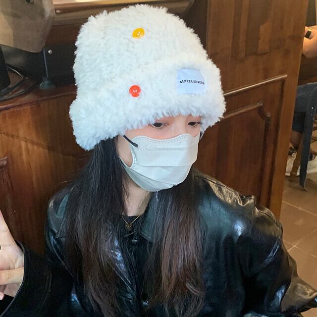 ニット帽 レディース 帽子 冬 コーデ ボタン ロゴ おしゃれ かわいい