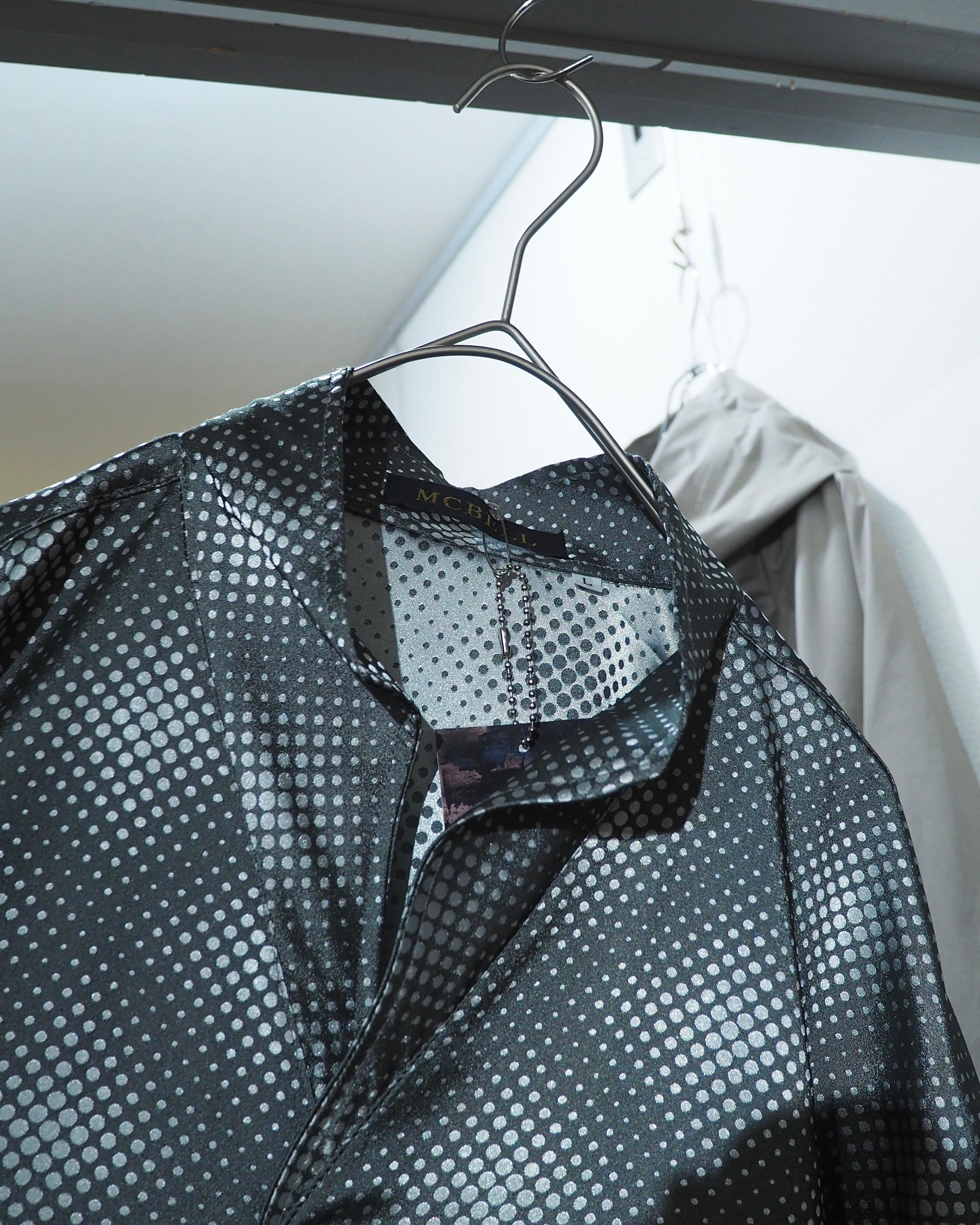 1990s Glossy Dot pattern vintage Drape loose stand collar shirt