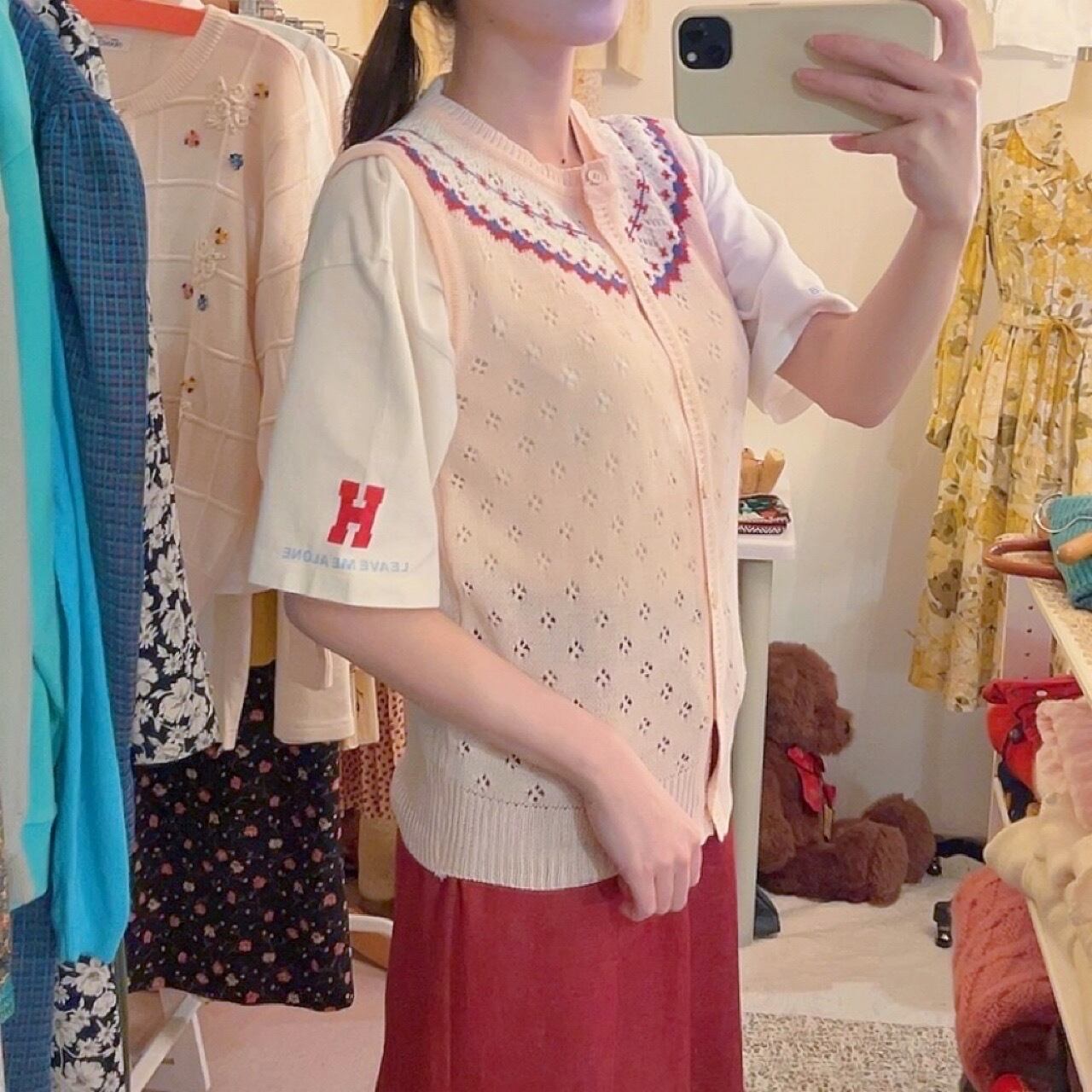 centripetal pattern pink vest