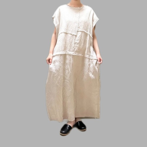 monSakata  〈ナチュラルリネンマット〉クロスパッチフレンチワンピース　生成