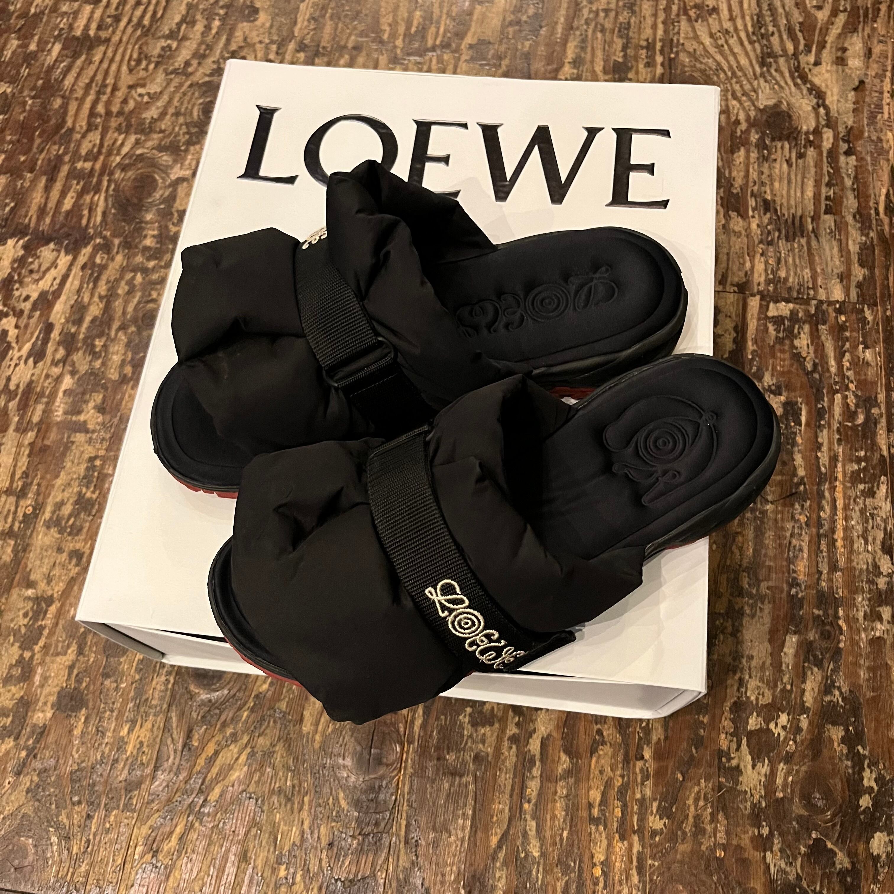 LOEWE ロエベ 22SS ロゴ エンブロイダリー ストラップ パテッド 