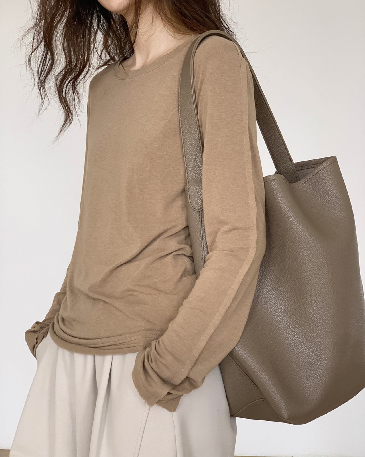 Round-neck cutoff design tops L0182