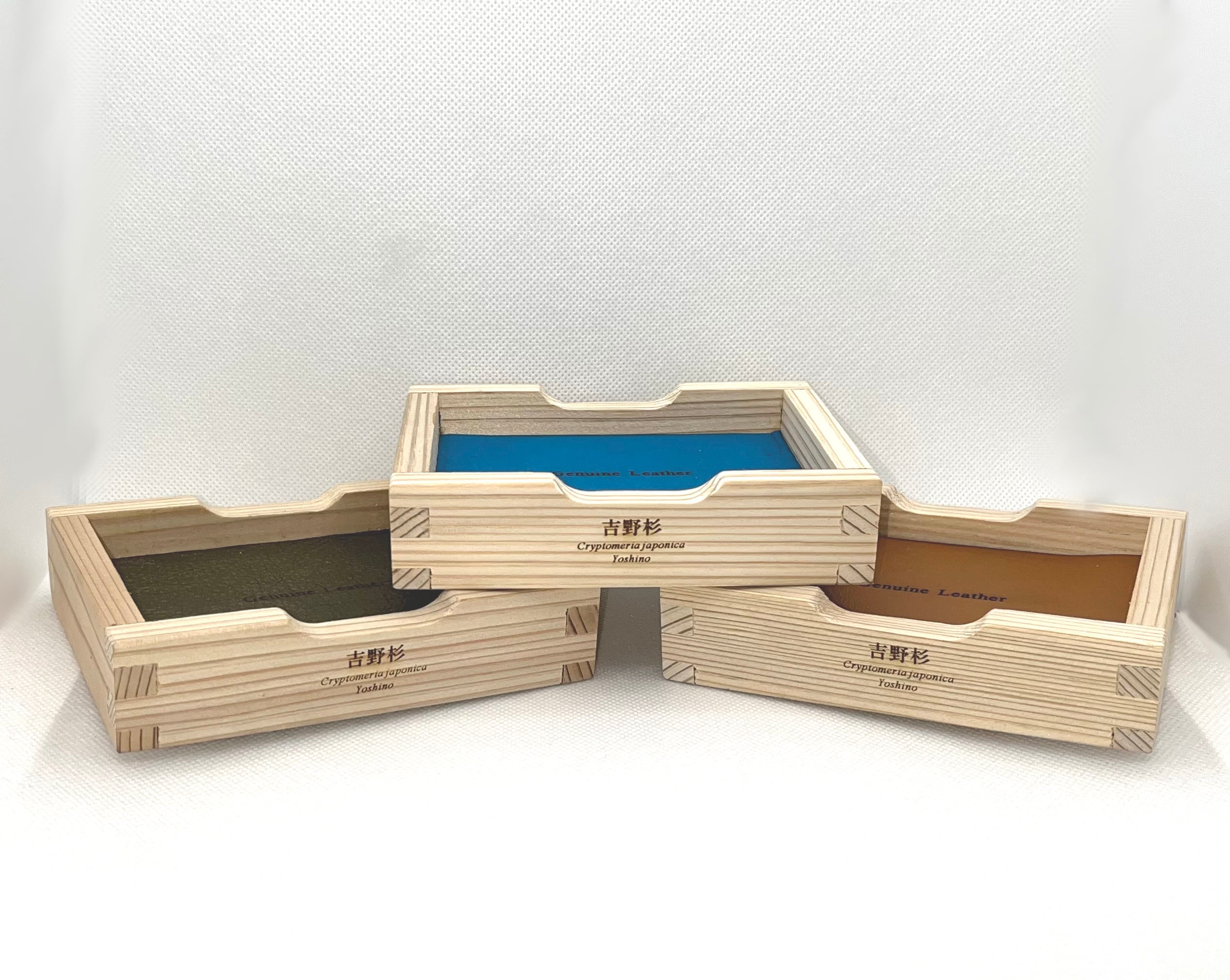 杉トレイ ～レザーを敷いて～ | 木工品 樹匠 - woodwork company