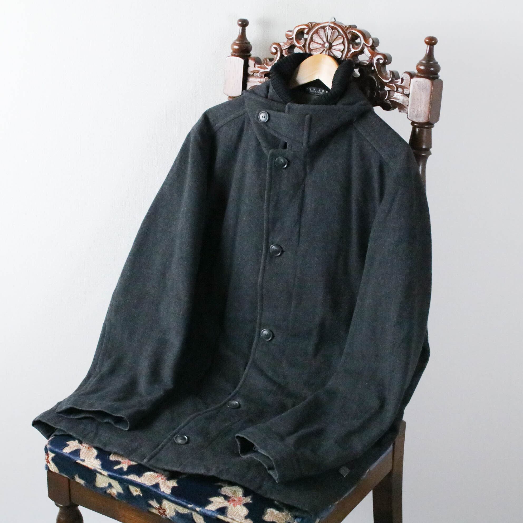 "HUGO BOSS" half coat