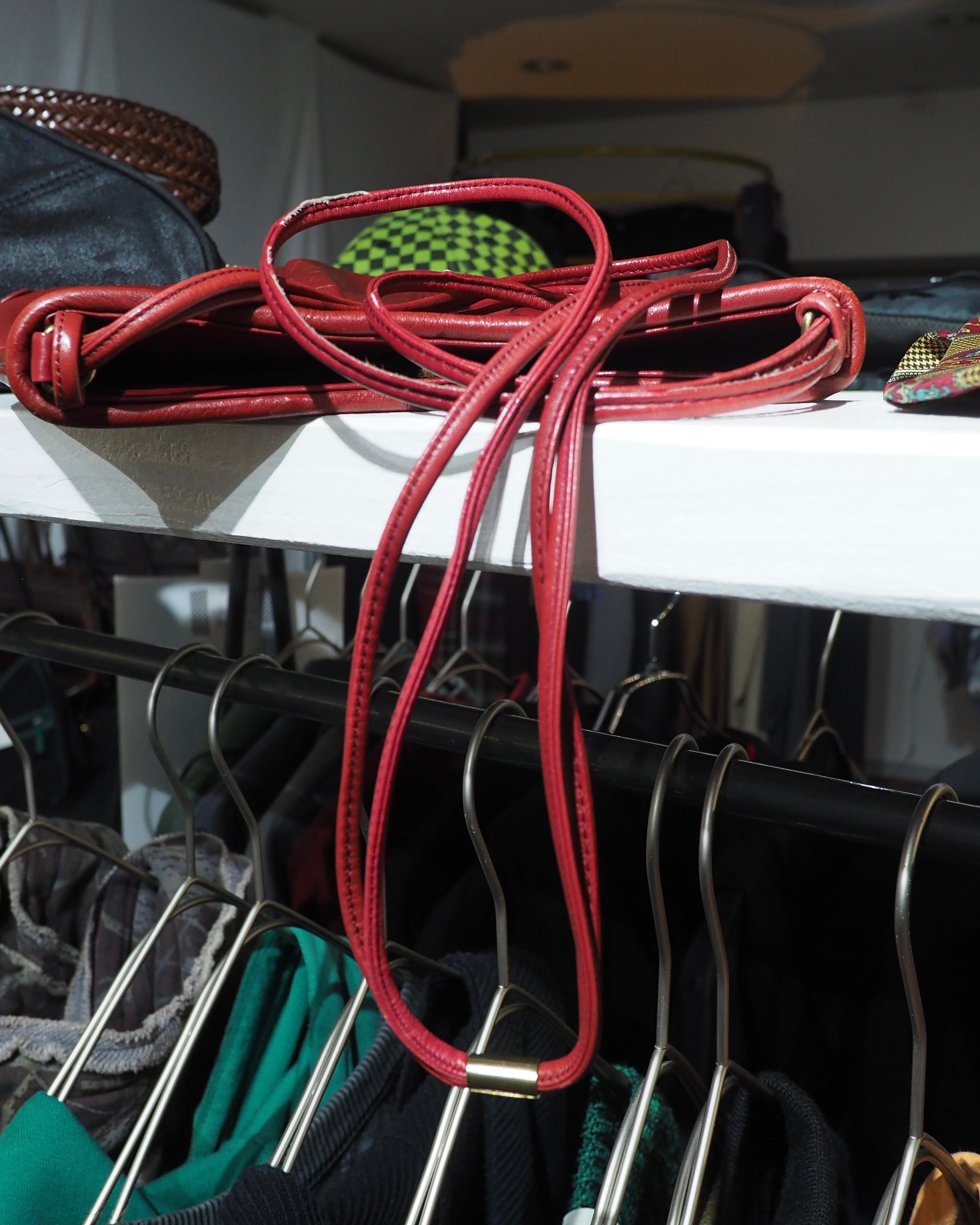 " Etienne Aigner " Dark Bordeaux Color vintage leather shoulder Bag