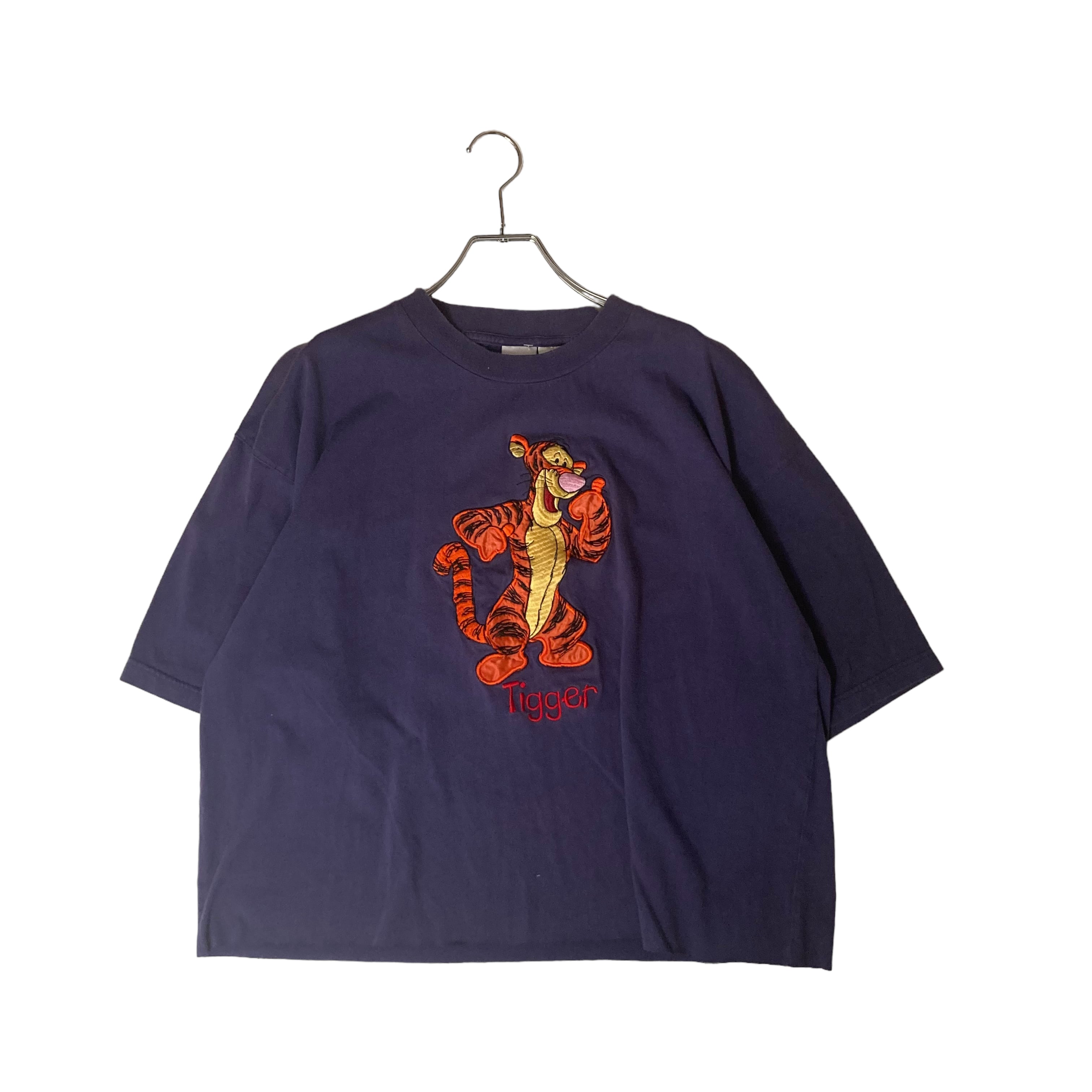 ショート丈リメイク】THE Disney Store 半袖Tシャツ 2XL 刺繍 | 古着屋 