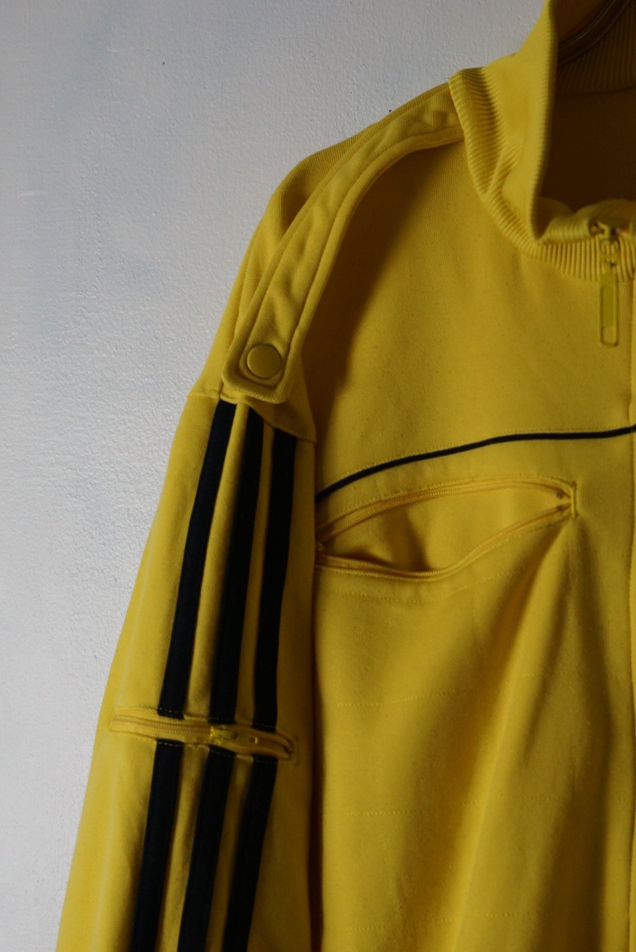 ADIDAS TRACK JACKET