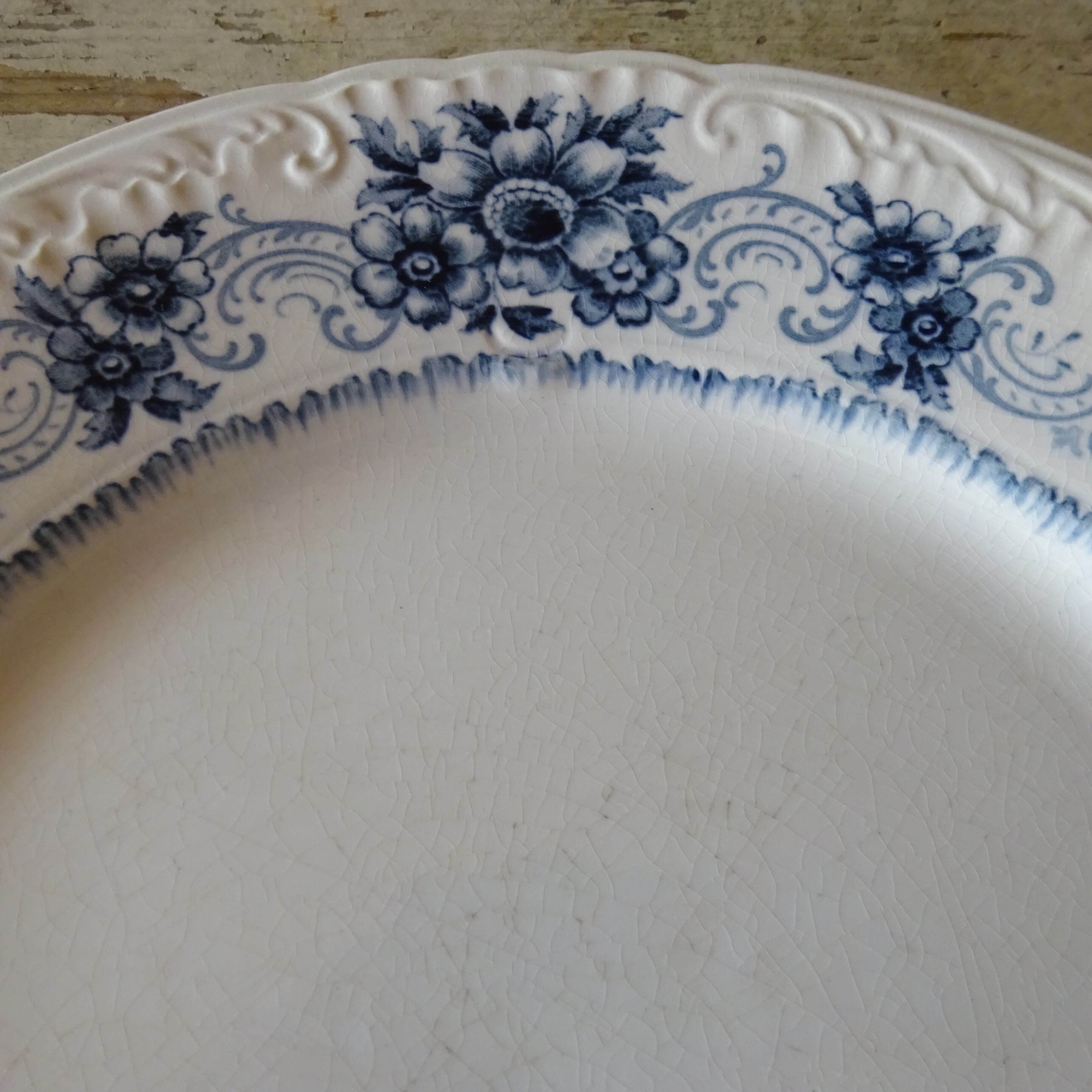【 Nouveauté 】☆U & C SARREGUEMINES modèle《AÏDA》assiette plate (E)