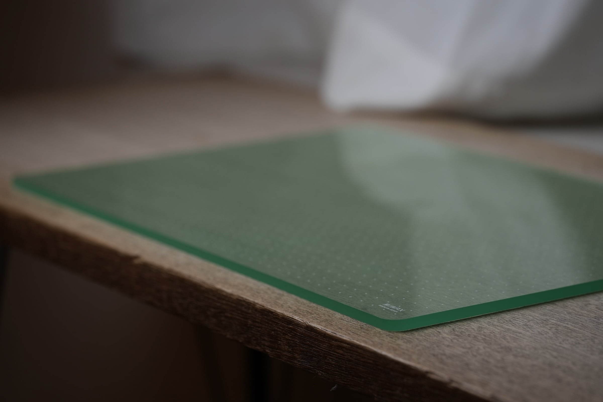 BOTTLE-GREEN MAT A3 | docketstore