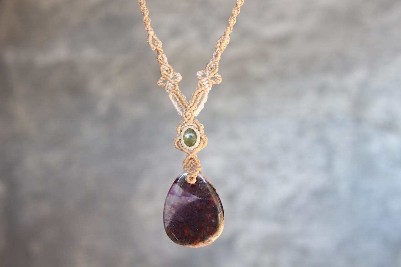 Inclusion amethyst & peridot micromaceame necklace