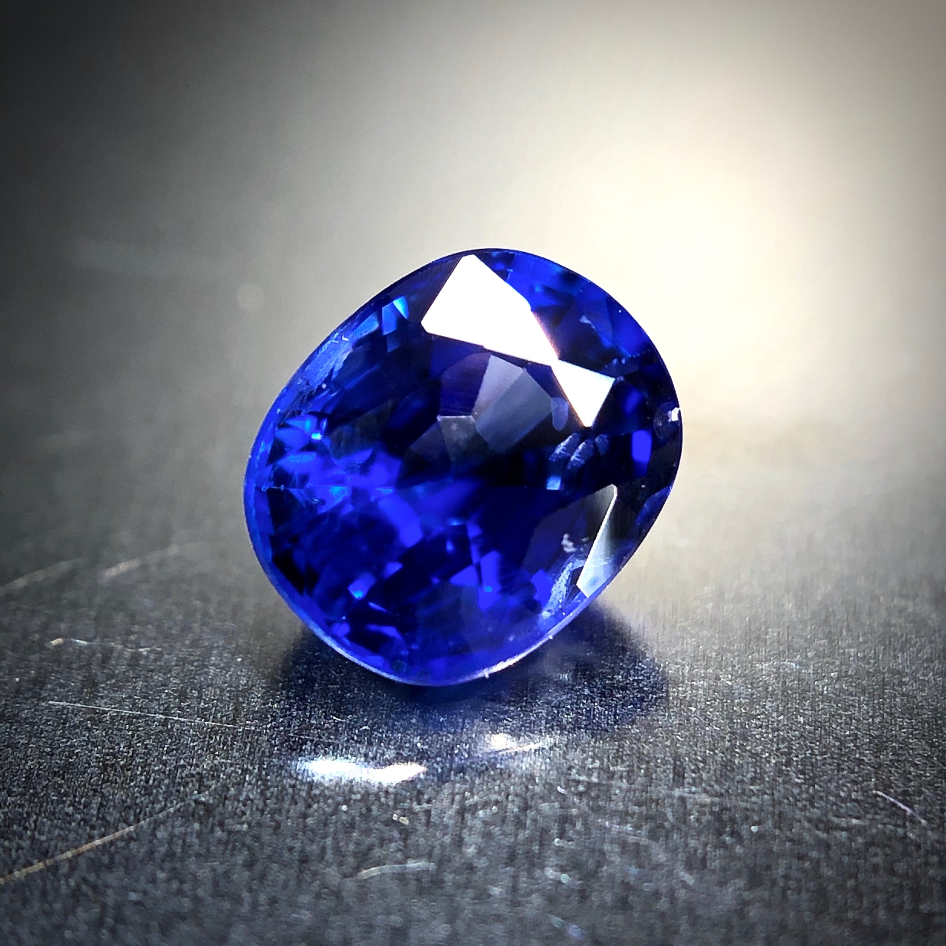 高貴なロイヤルブルーの輝き 0.53ct 天然 ブルーサファイア | Pay ID