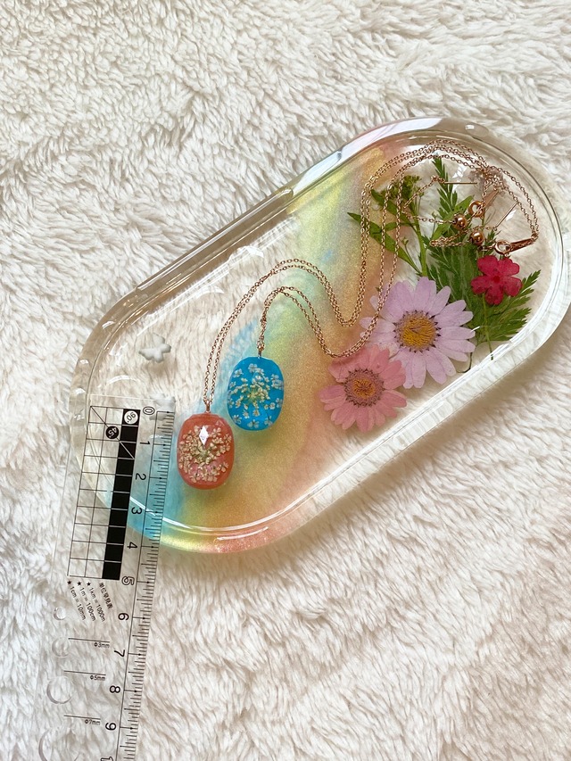 レースフラワーのネックレス クリスタルカット ローズゴールドチェーン モカピンク