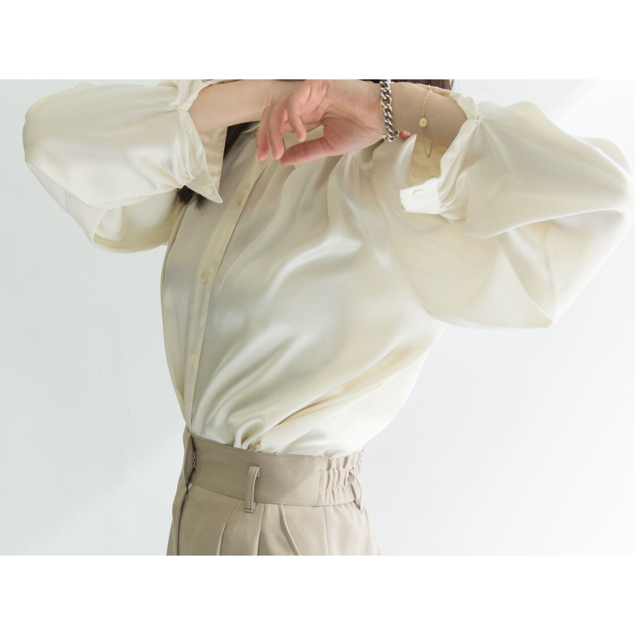 【Made in France】Relax-fit gathered blouse(フランス製 ギャザーワイドブラウス)4d