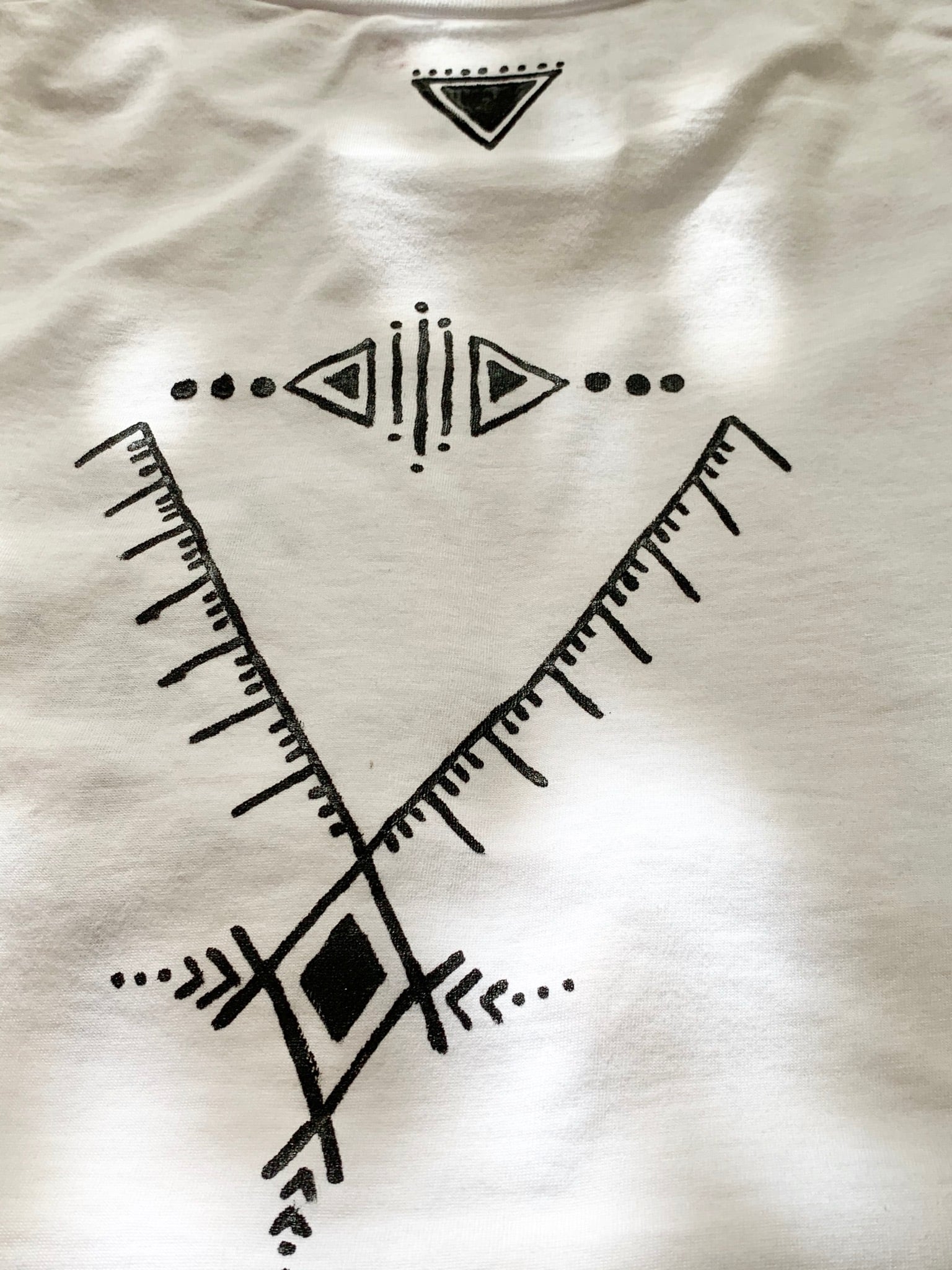 モロッコベルベルTシャツ（白）