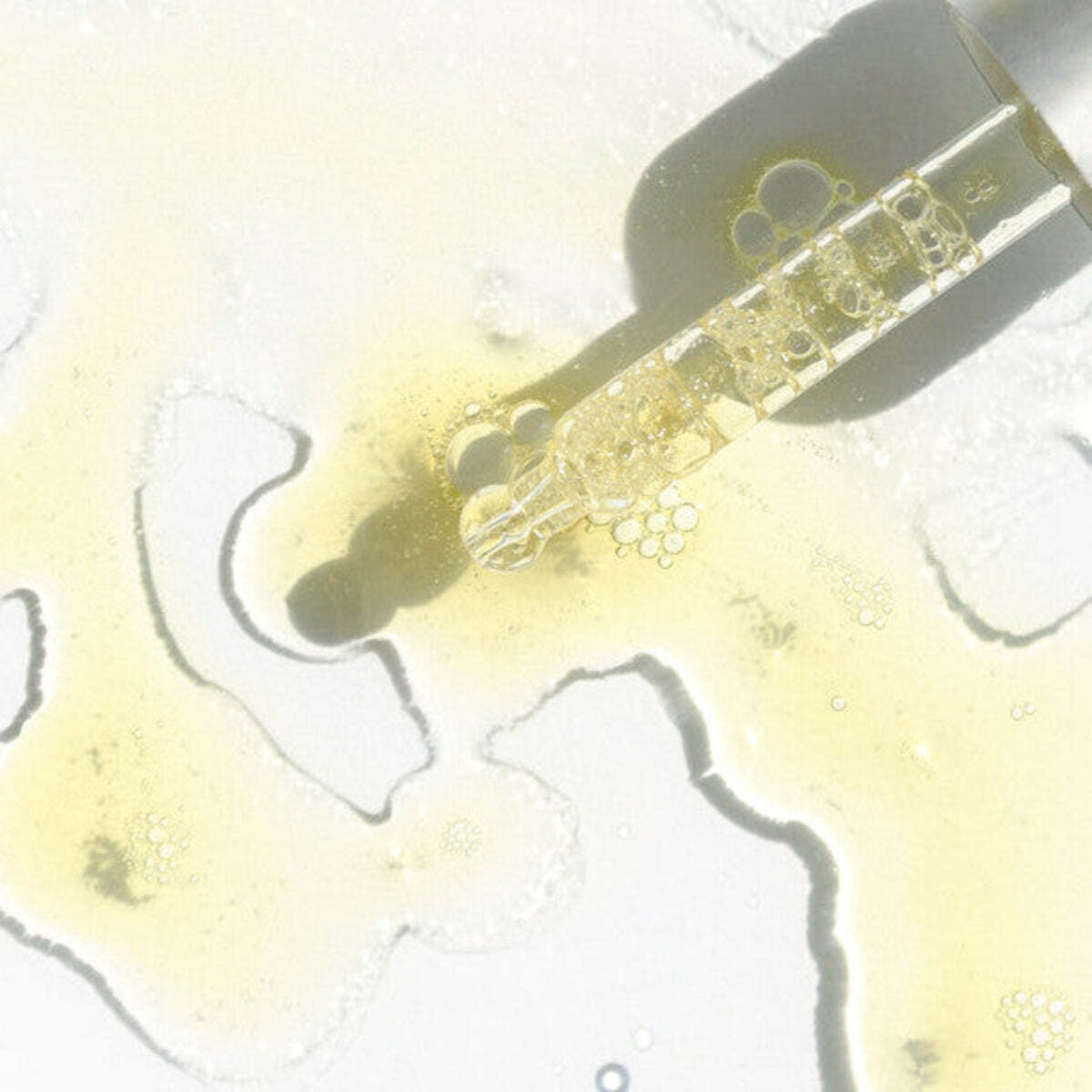 Rオイル（30mL） | OSKIA ｜オスキア 公式オンラインショップ