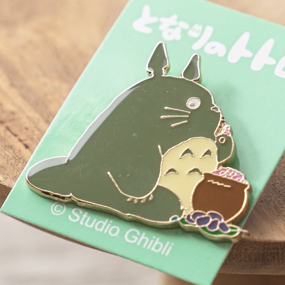 ジブリ ピンズコレクション <となりのトトロ >ピンバッジ 【新品】✨ となりのトトロ ピンズ(大トトロ座り / T-41/5975) | すすのこ