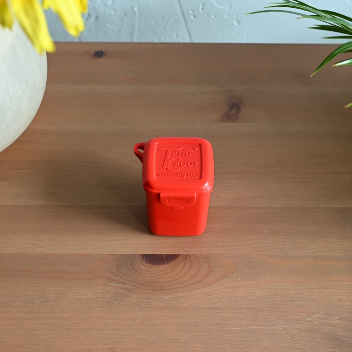 UK発 Treat Caddy|スマートで機能的な犬用トリーツケース