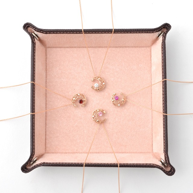 1月・バースデイジュエリー【SAINT RIVER】