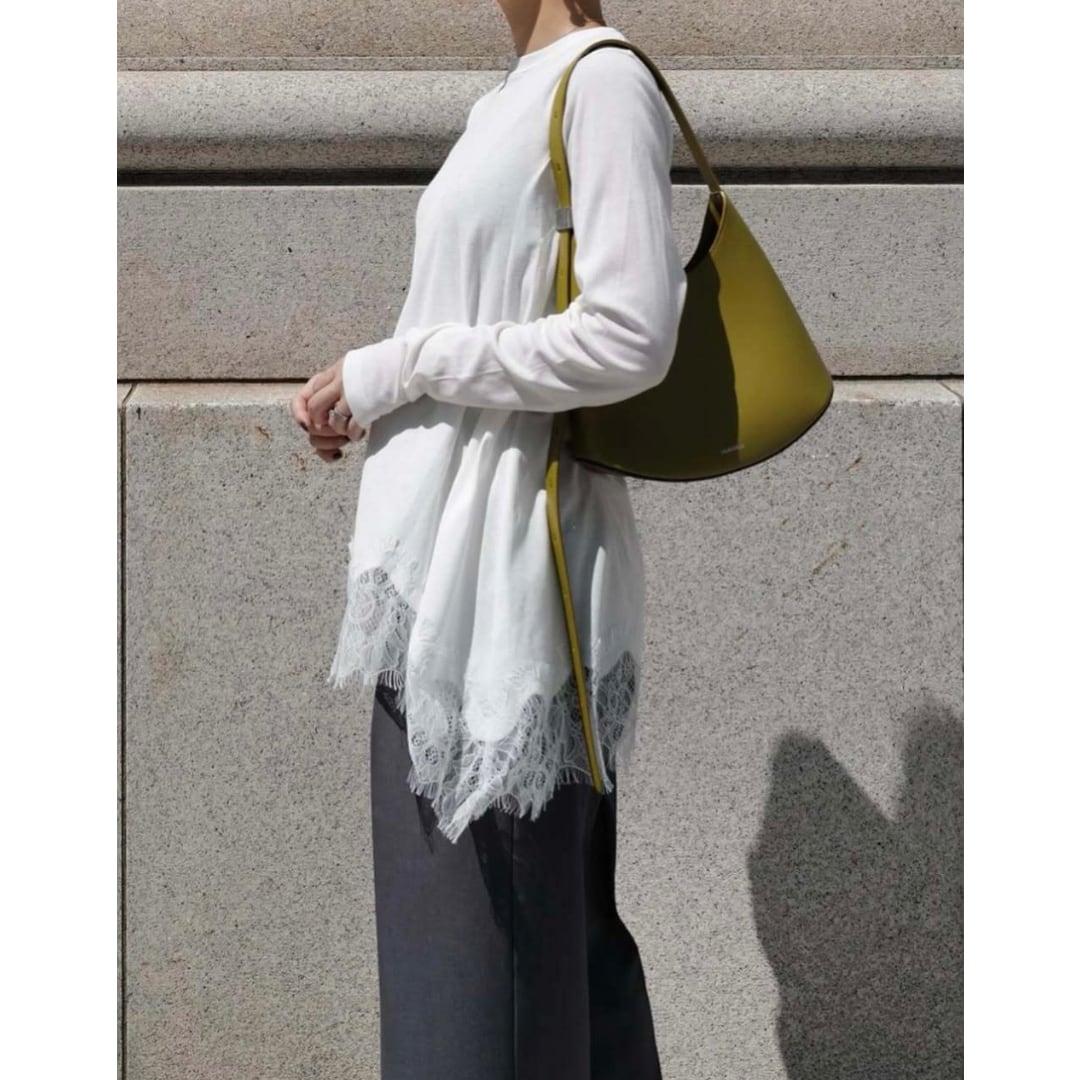 Lace hem crew neck cotton T-shirt G1030