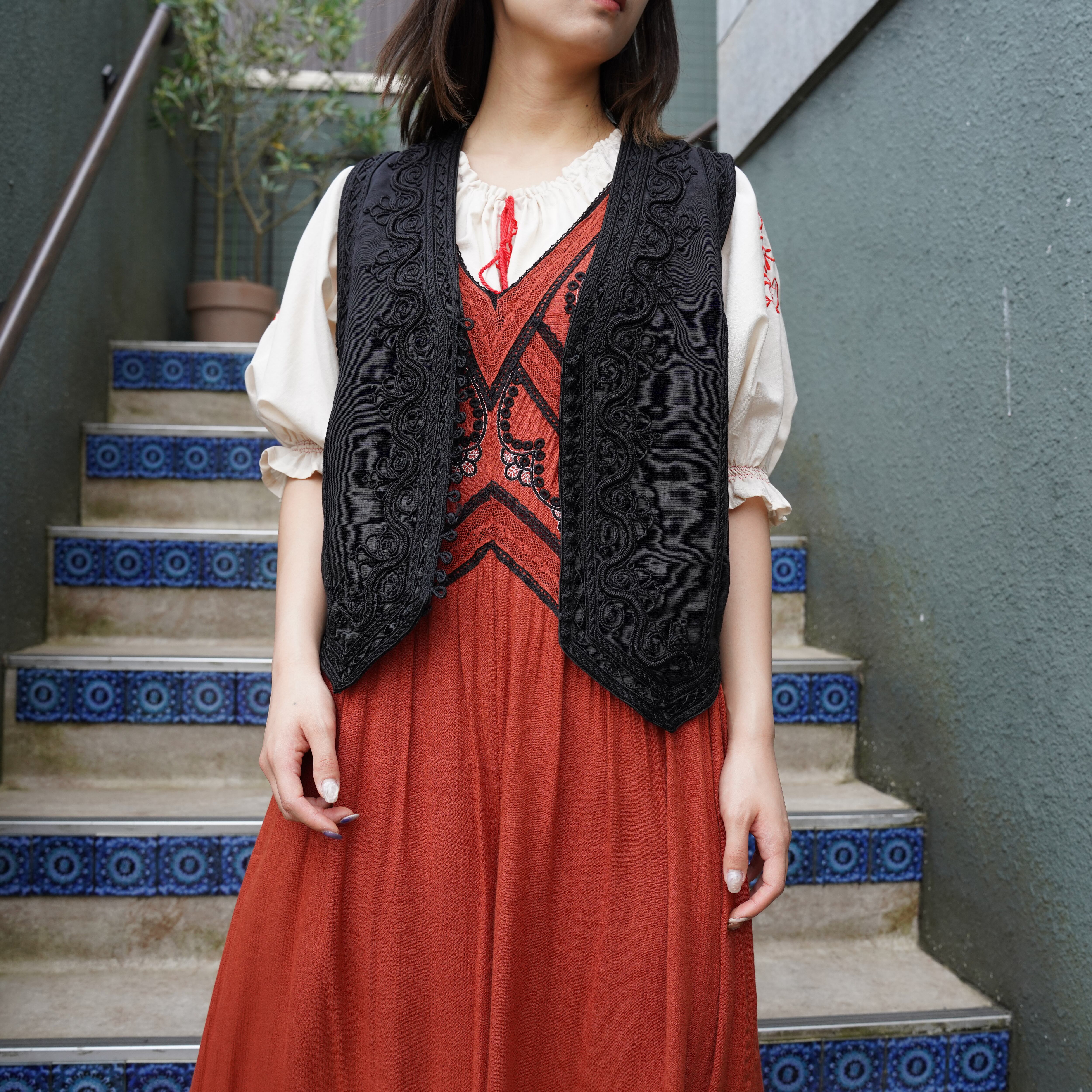 可愛すぎるフェミニンデザイン♪ USA VINTAGE アメリカ刺繍デザイン