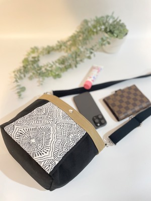 フランス製ジャガード&帆布 舟形ショルダーバッグ