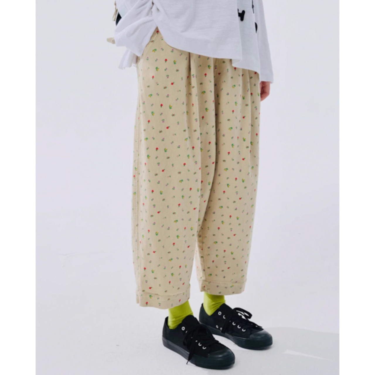 小花柄タックワイドパンツ i0222