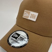 NEW ERA 9FORTY/940 A-Frame トラッカー Box Logo ボックスロゴ カーキ