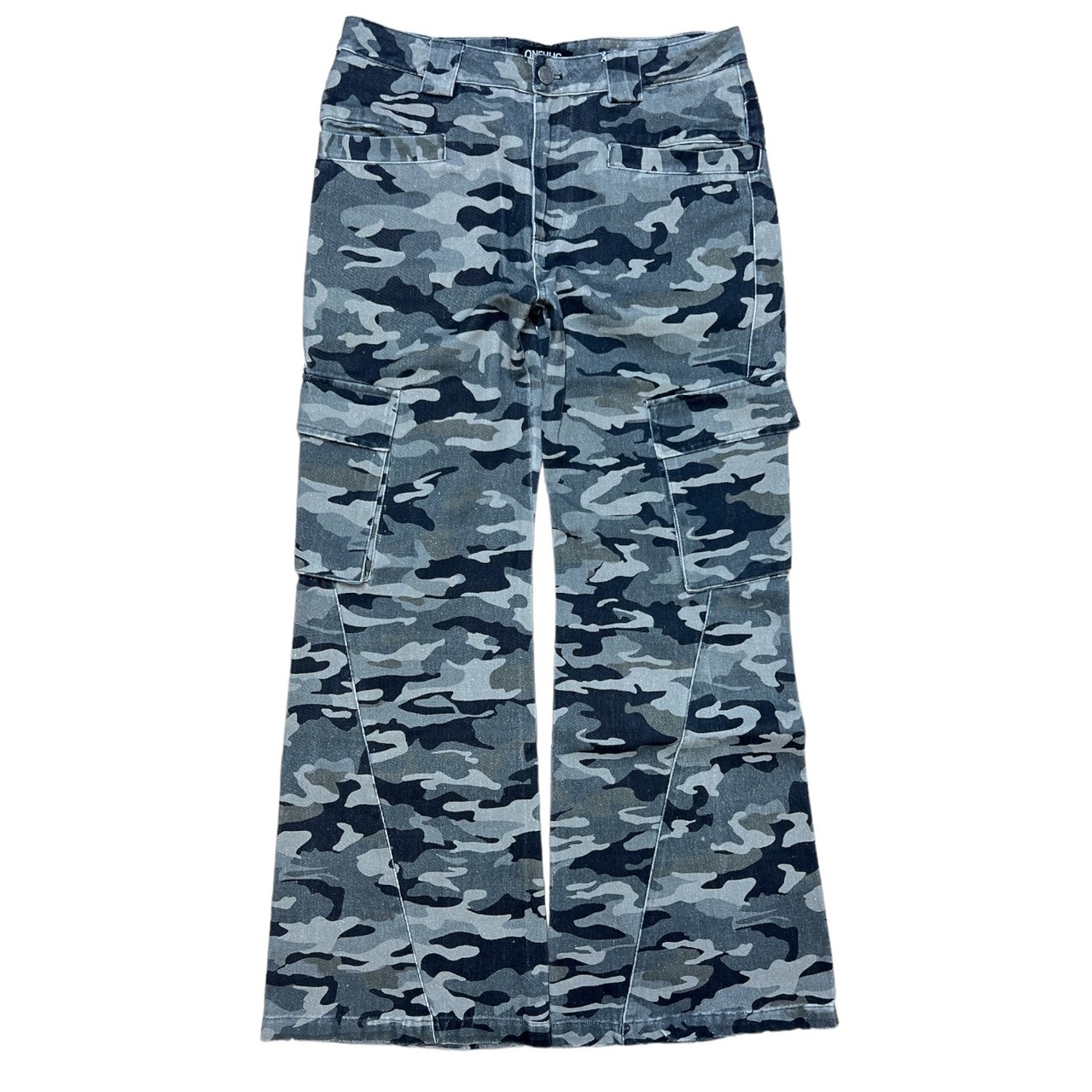 CAMO bootcut flare low waist cargo pants | MEGAJOULE