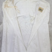 フラダンス 衣装 ワンピース ドレス Royal Creations ホワイト系 ハワイ製 チューブトップ ワンカラー ハイビスカス柄 ラウアエ柄 フリル かわいい 華やか 明るい 白 ハワイアン アロハ ハワイアンプリント フラ ダンス レッスン 練習