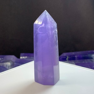 2.希少カラー・すみれ色フローライトポイント