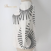 フラダンス 衣装 トップス カットソー ホワイト系 マナオラ ハワイアン アロハ フラ ダンス レッスン 練習 ブラック系 白 黒 ロンティ モノクロ かわいい おしゃれ 上品 大人っぽい 白黒 シンプル フィット感 カジュアル ダンス衣装 軽やか レディース