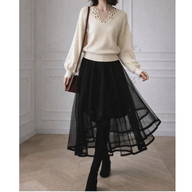 【2set】Elegant V-Neck Knit & Asymmetrical Tulle Skirt  L00909