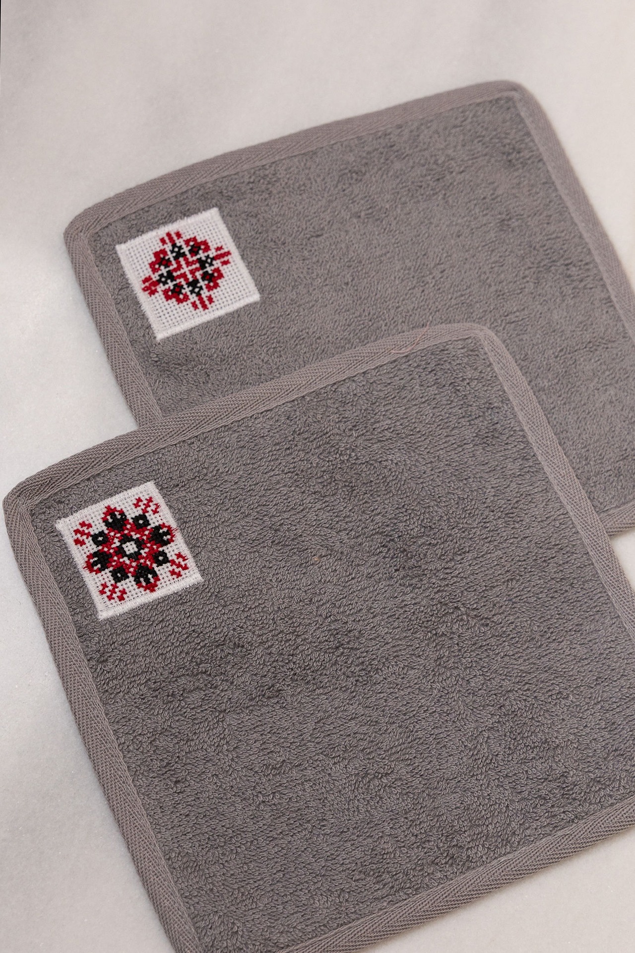 ウクライナ暗号手刺繍入りハンカチー 愛　(Любов)　ハンドタオル - 9