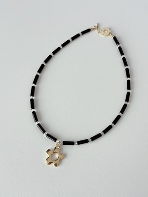 black rectangle flower necklace