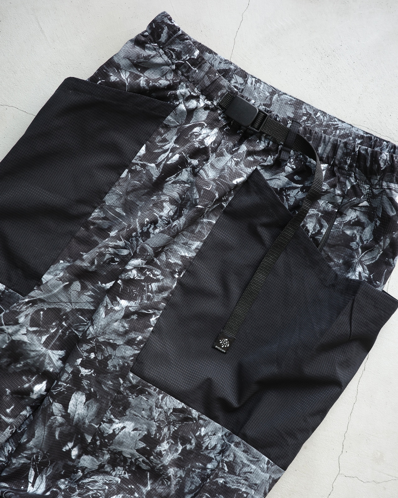 DEAD LEAF BIG POCKET PANTS / circleAOMORI Exclusive