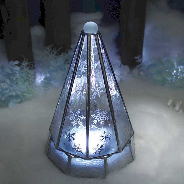 【大人のクリスマスツリー／雪と氷の世界】（Ｌサイズ）ステンドグラス･ランプ LEDライト付