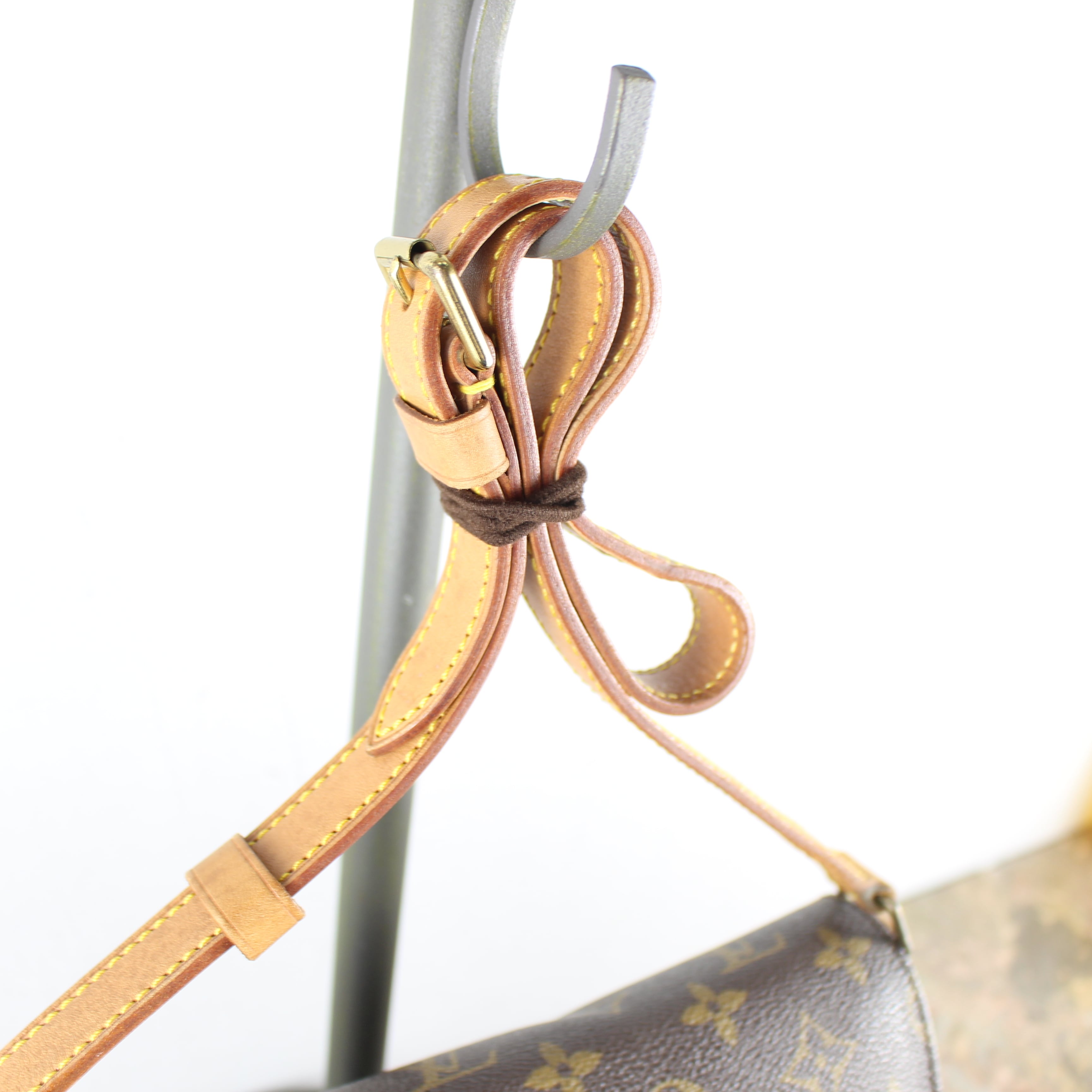 LOUIS VUITTON M51257 SP0041 MONOGRAM PATTERNED SHOULDER BAG LOUIS VUITTON M51257 SP0041 MONOGRAM PATTERNED SHOULDER BAG