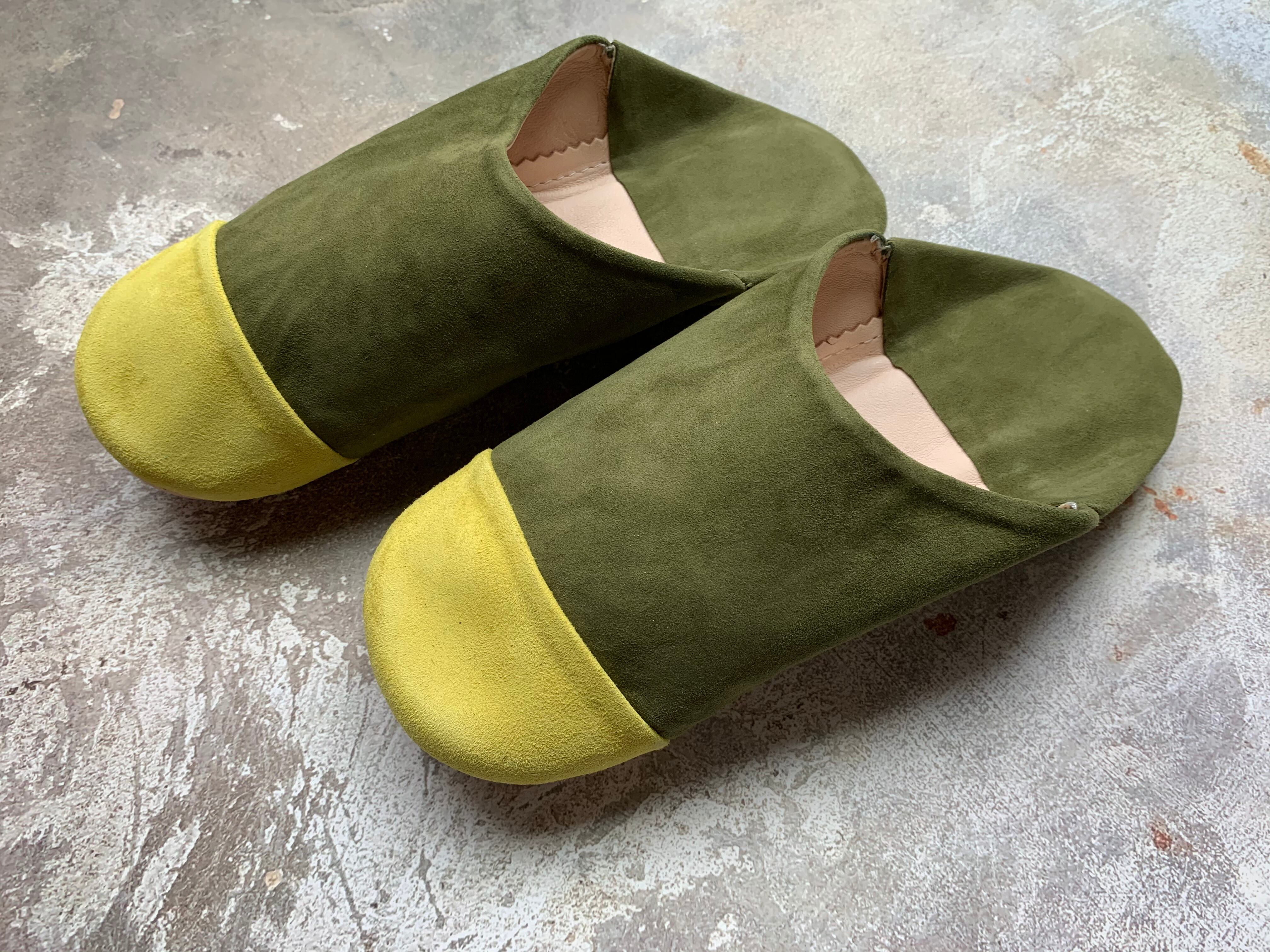 モロッコスエードバイカラーバブーシュ(カーキ)