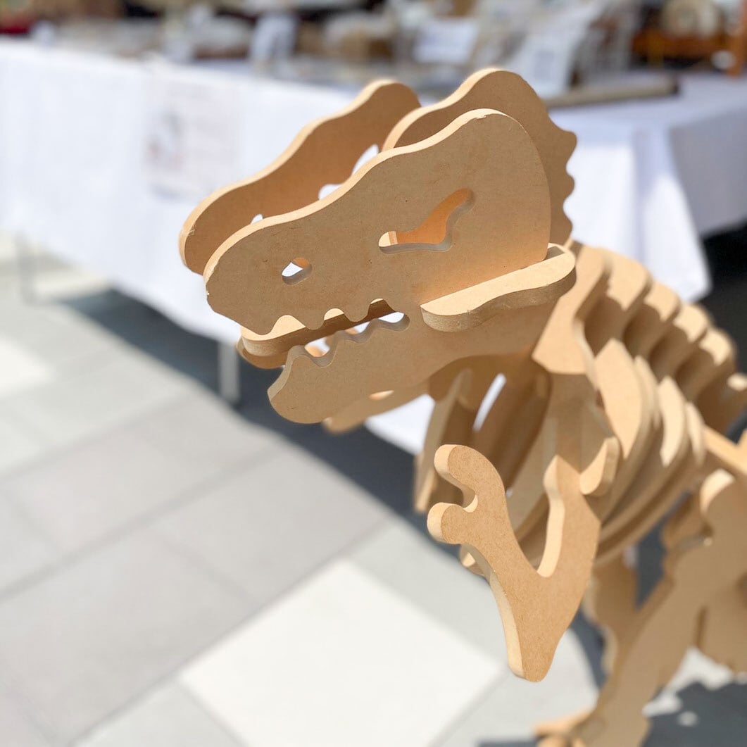 恐竜イラスト 木製テーブル 恐竜イラスト 木製テーブル