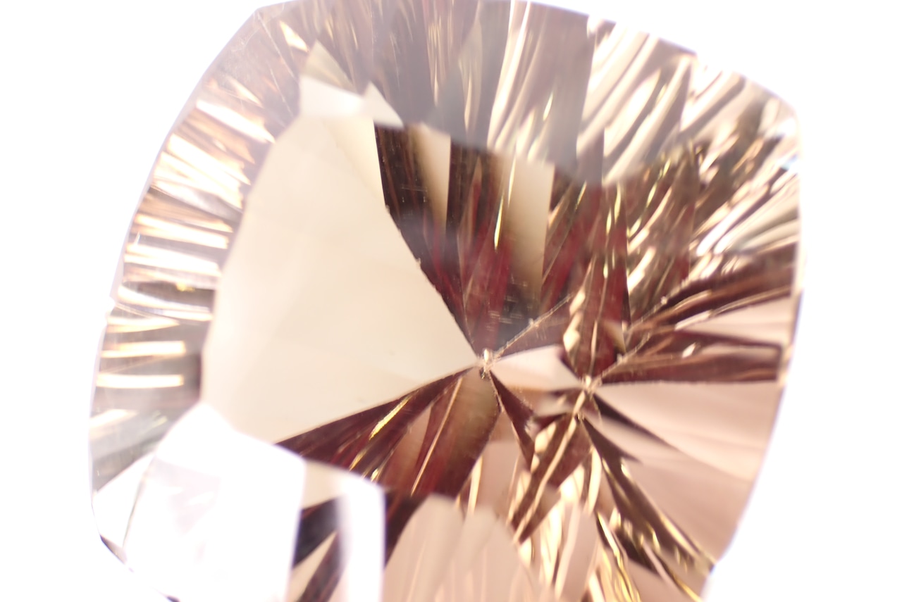スモーキークォーツ(簡易ソーティング付)　60.825ct　[C10‐246]