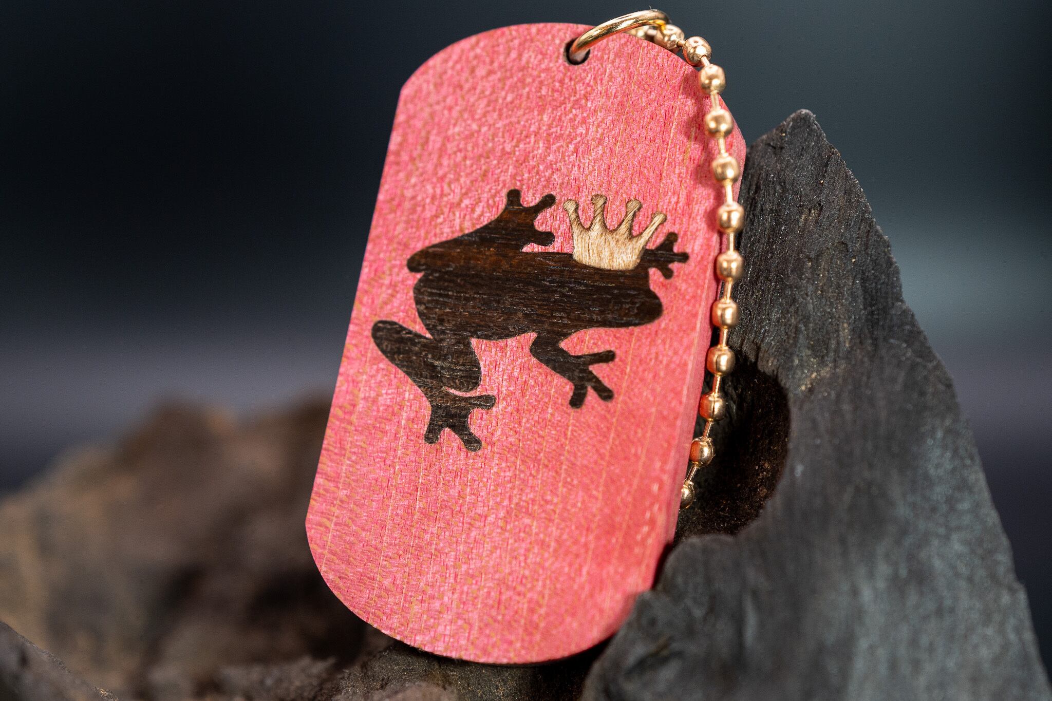 スタビライズウッド メープル ドッグタグ 象嵌 カエルの王様