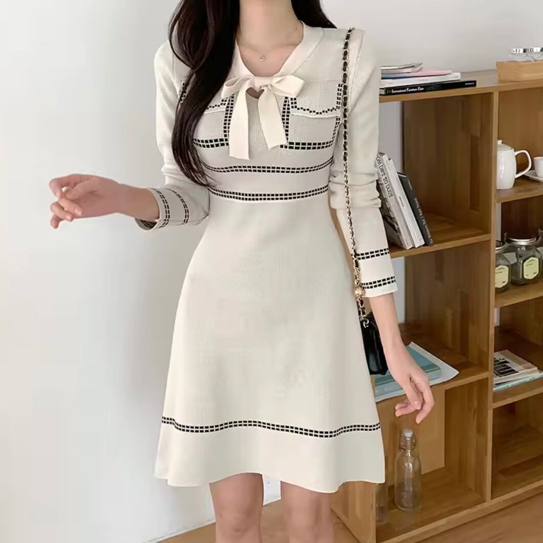 ステッチ風リボンニットワンピース